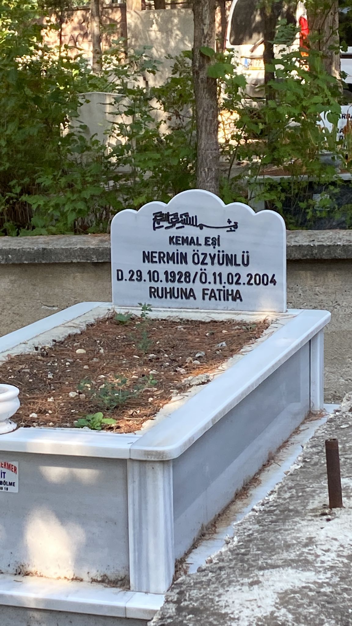 Nermin ÖZYÜNLÜ